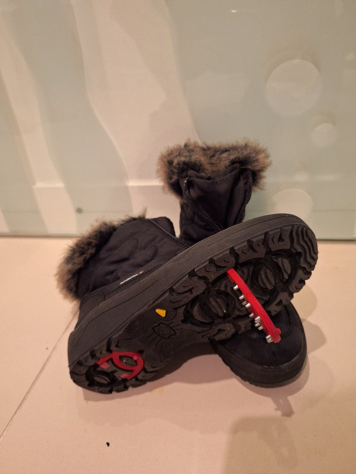 Siyah Kürklü Yüksek Topuklu Biker Bot - Görsel 4