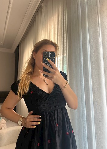 xs Beden Dantel Detaylı Siyah V Yaka Midi Elbise