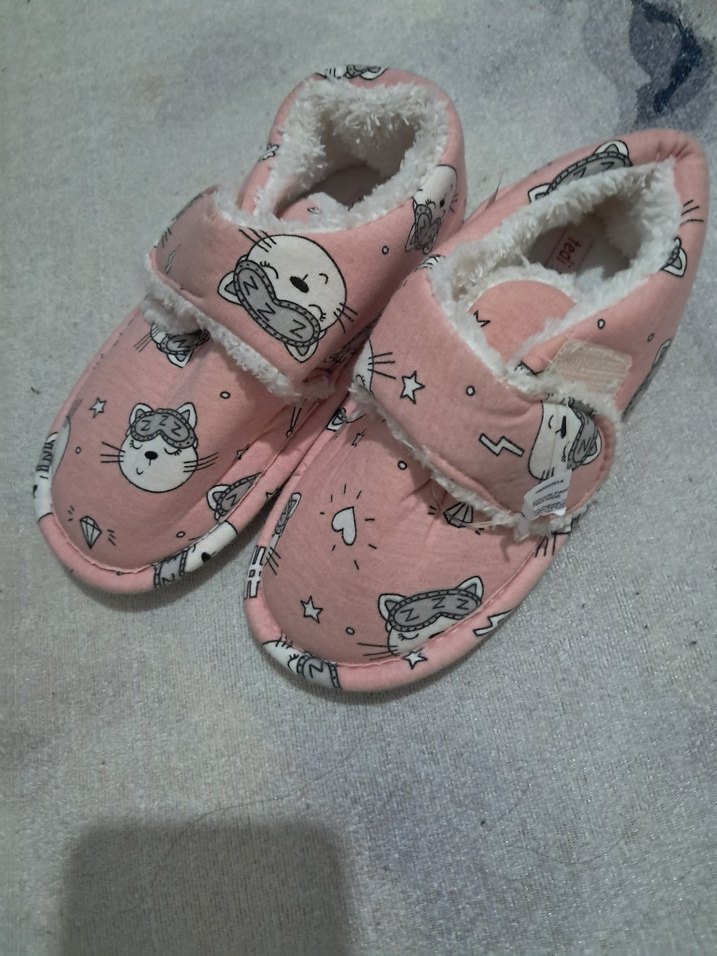 Kızlar için Renkli Desenli Sıcak Terlik - Görsel 2