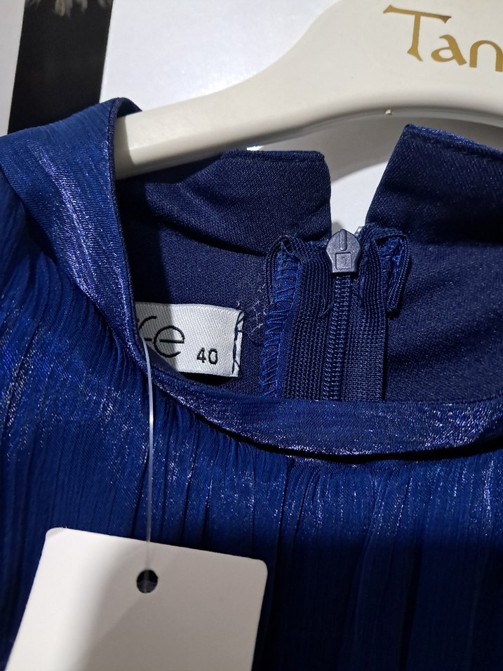 Lacivert Uzun Drapeli Tesettür Abiye - Görsel 2