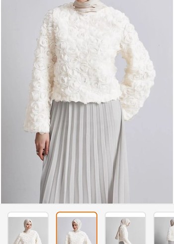 Zara gül kaplı beyaz bluz