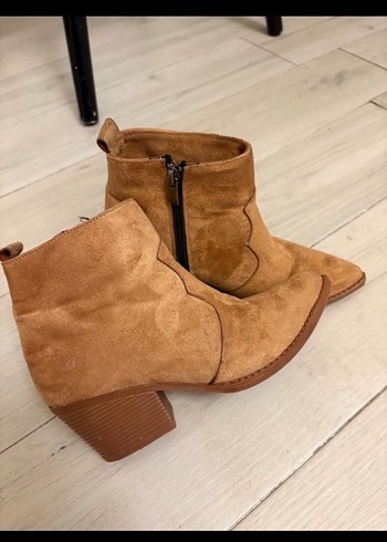 Kahverengi Süet Topuklu Kadın Bot - Görsel 2