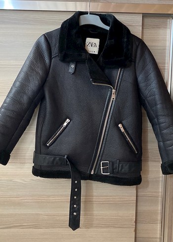 m Beden siyah Renk Kürklü Siyah Deri Biker Ceket