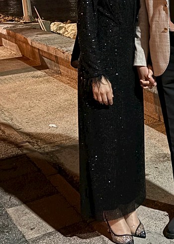 Alfabeta Siyah Uzun Kollu Abiye Elbise