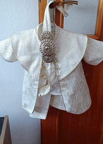 Nakışlı Beyaz Çocuk Takımı sünnet için