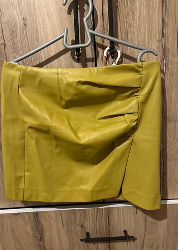 Beyoğlu Butik Sarı Düğmeli Kadın Deri Ceket ve etek beyoğlu