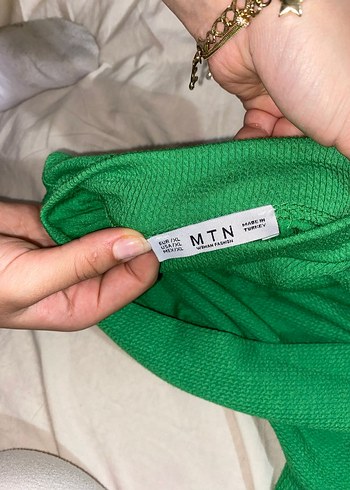 Düğmeli Yeşil Boğazlı Kadın Kazak - Görsel 2