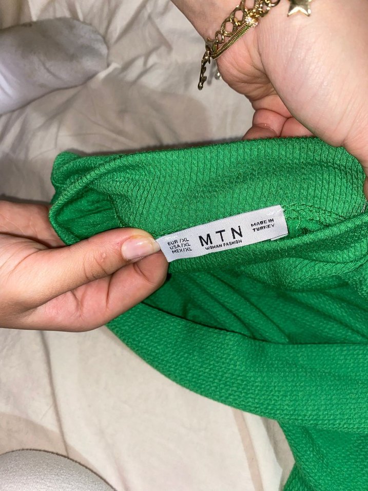 Düğmeli Yeşil Boğazlı Kadın Kazak - Görsel 2