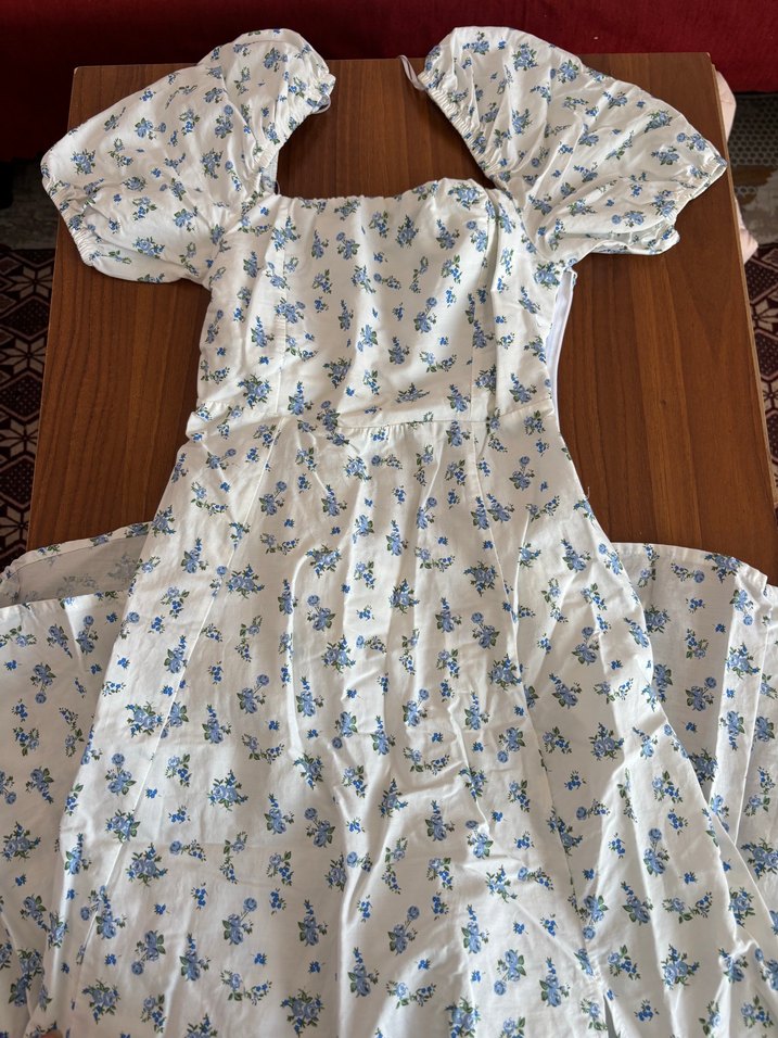 Beyaz Çiçek Desenli Midi Bohem Elbise - Görsel 3