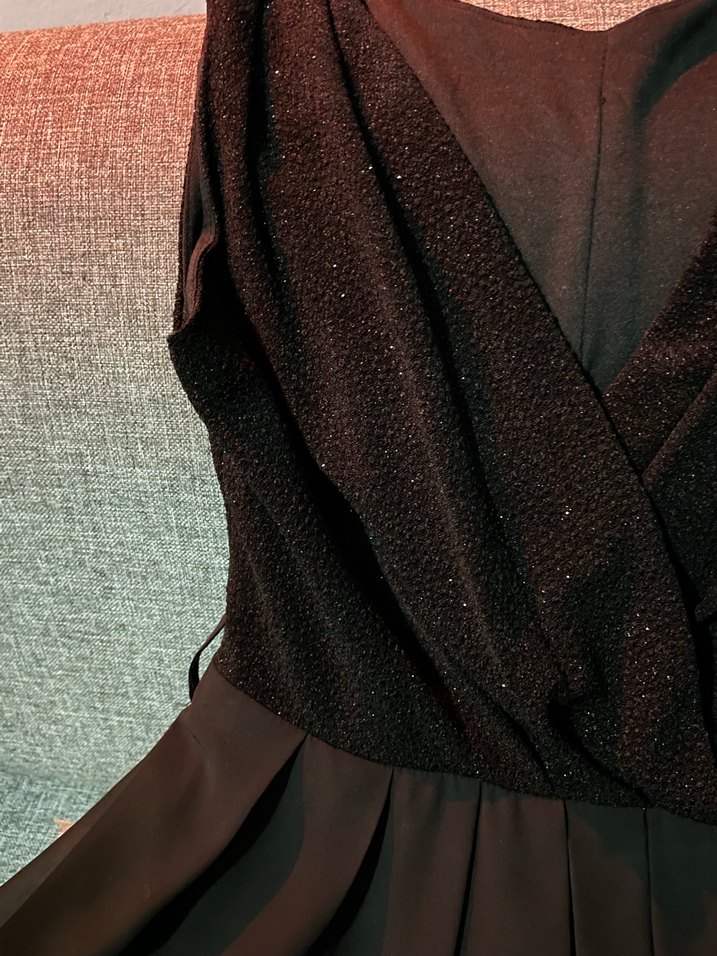 Drapeli Siyah V Yakalı Uzun Abiye Elbise - Görsel 2