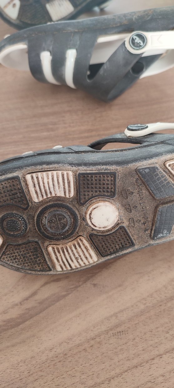 Erkek Çocuk Gri Zebra Desenli Tokalı Terlik - Görsel 3