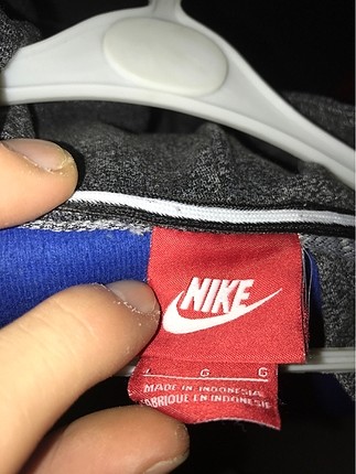 l Beden Nike hırka