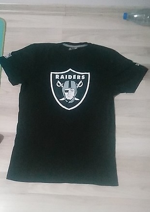 l Beden siyah Renk NEW ERA RADİERS TİŞÖRT ORİJİNAL