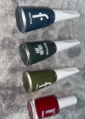 Beden Flormar Çok Renkli Oje Seti kırmızı olan hediye