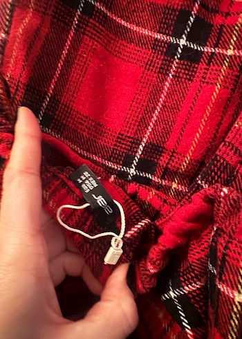 Kırmızı Kareli Askılı Bol Tulum - Görsel 4