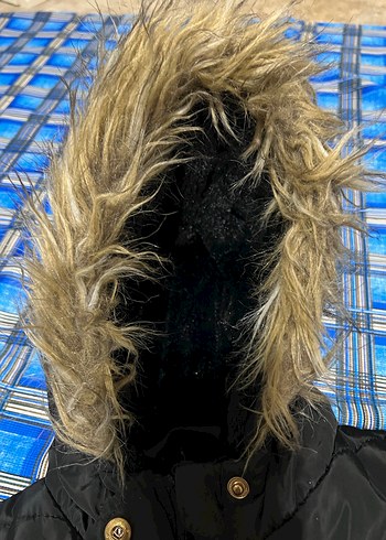 Kürk Detaylı Siyah Kadın Kışlık Mont - Görsel 7