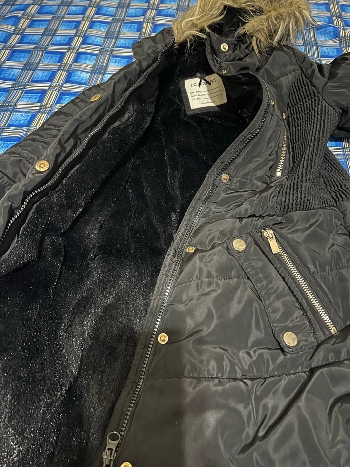 Kürk Detaylı Siyah Kadın Kışlık Mont - Görsel 4