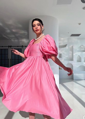Esra Helvacı Özel Seri Pembe Elbise