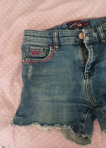 Nakışlı Pembe Detaylı Kız Denim Şort