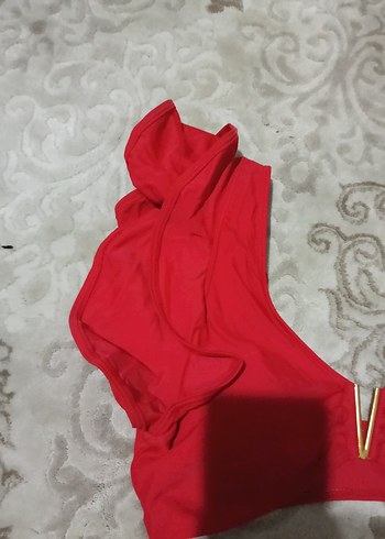etiketi kopmuş bikini takımı - Görsel 2