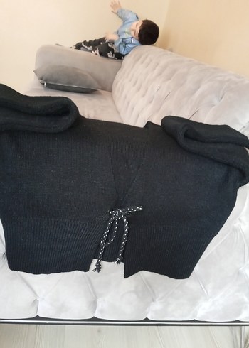 Siyah V Yaka Örgü Kadın Kazak - Görsel 2