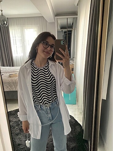 Oversize beyaz gömlek