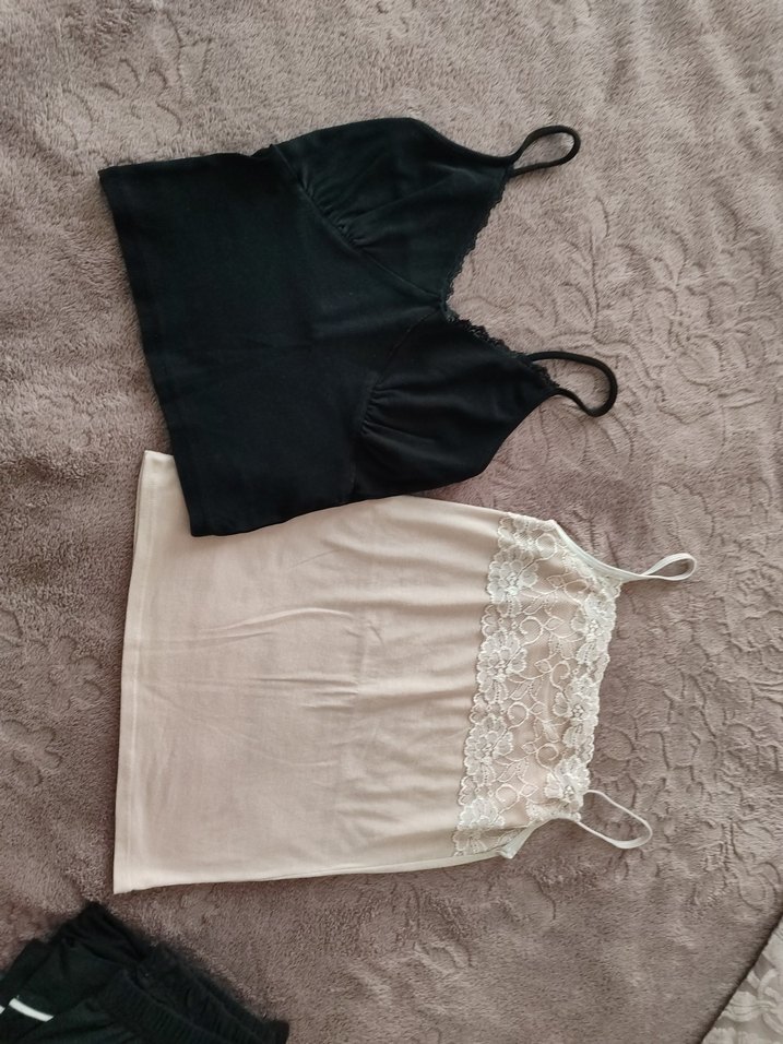 Kadın Atlet Ve Büstiyer Askılı - Görsel 2