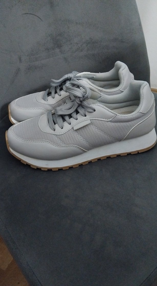 Gri Bağcıklı Kadın Spor Ayakkabı - Görsel 2