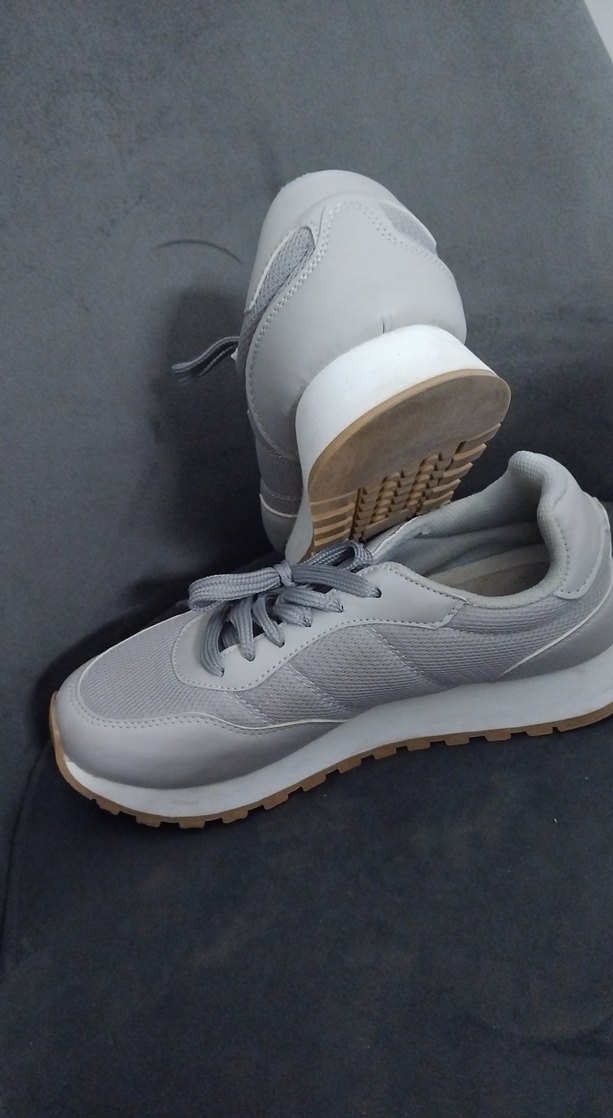 Gri Bağcıklı Kadın Spor Ayakkabı - Görsel 4