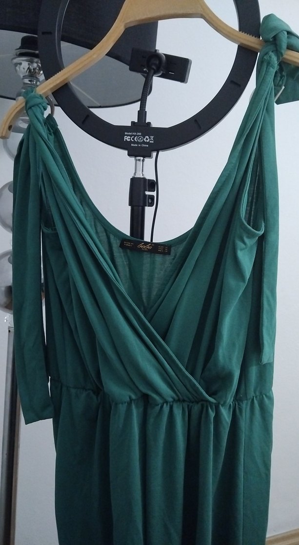 V Yaka Drapeli Yeşil Uzun Elbise - Görsel 3