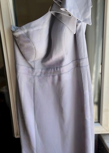 Gri tek omuz abiye - Görsel 2