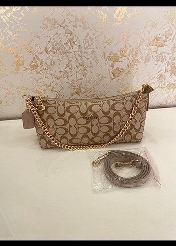 Beden camel Renk Coach Zincir Detaylı Yılan Desenli Bej Çanta
