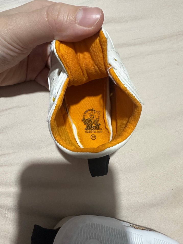 Tom ve Jerry Baskılı Bebek Ayakkabısı - Görsel 5