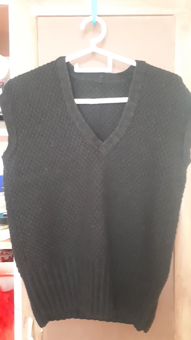 Siyah V Yakalı Kadın Triko Süveter - Görsel 2