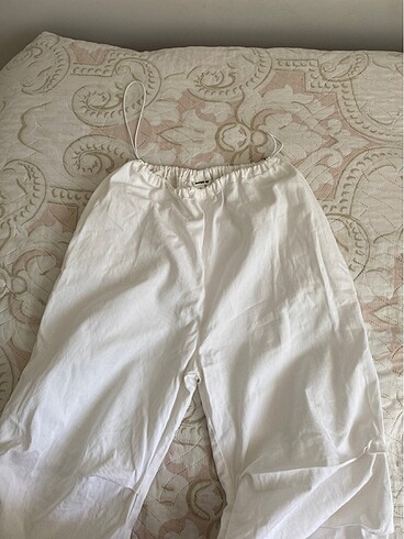 paraşüt pantalon beyaz