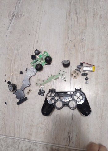 PlayStation Siyah Kontrolcü Parçaları