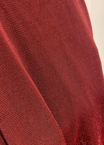 Bordo Yüksek Yakalı Kadın elbise göğüs dekolteli - Görsel 4