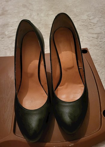 Siyah Deri Stiletto Topuklu Kadın Ayakkabı