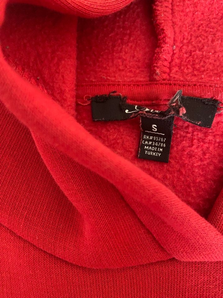 Kırmızı Kapüşonlu Sweatshirt - Görsel 2