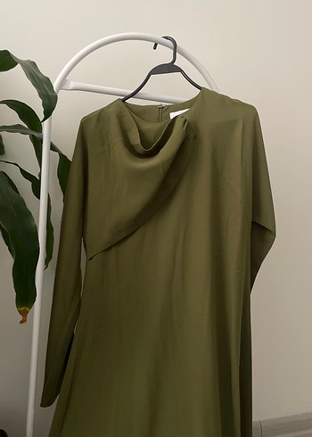 Zara Kadın Haki Drape Detaylı Uzun Kollu elbise