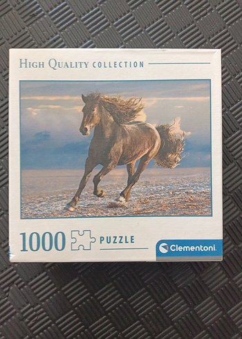 Clementoni 1000 Parça At Temalı Puzzle