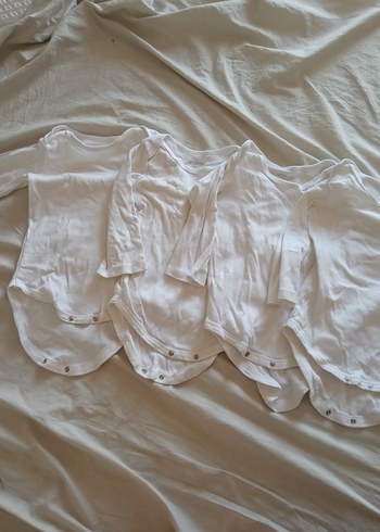 Beyaz Bebek Erkek Çıtçıtlı Body 4'lü