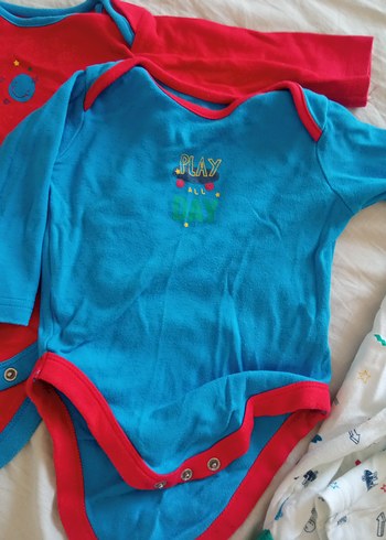 6 Ay Beden çeşitli Renk MotherCare 3-6ay Uzun Kollu Renkli Bebek Body Seti