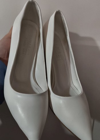 Beyaz Stiletto Topuklu Kadın Ayakkabı - Görsel 3