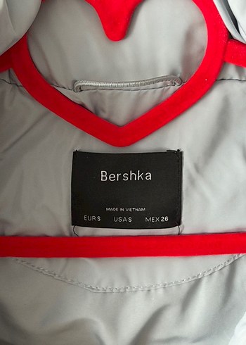 Bershka Mont Kadin - Ana görsel
