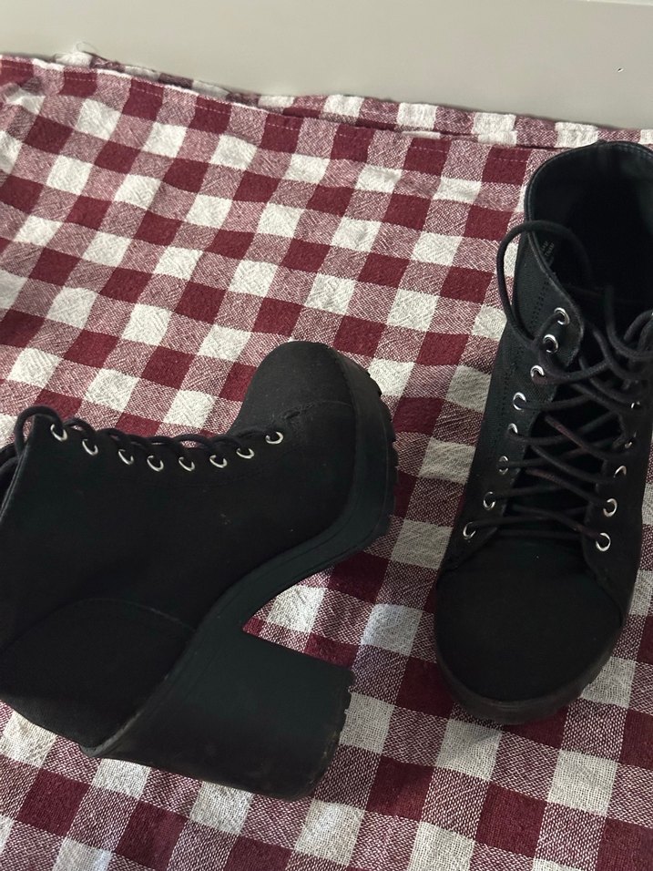 Siyah Süet Topuklu Kadın Bot - Görsel 2