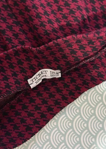 Kırmızı şortlu Mini Etek - Görsel 3