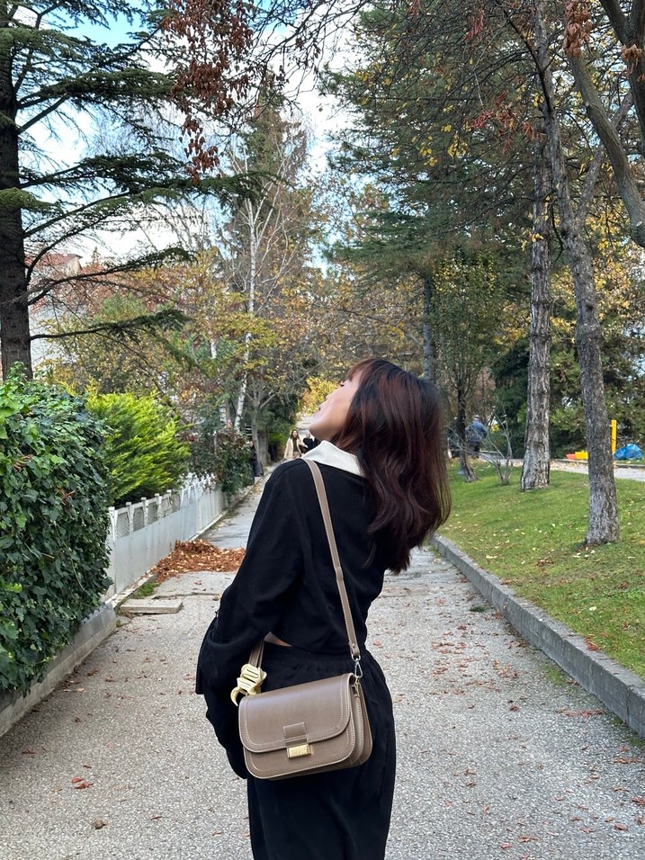 Kahverengi Deri Kadın Omuz Çantası - Görsel 5