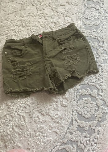Yeşil Yırtık Kot Mini Şort