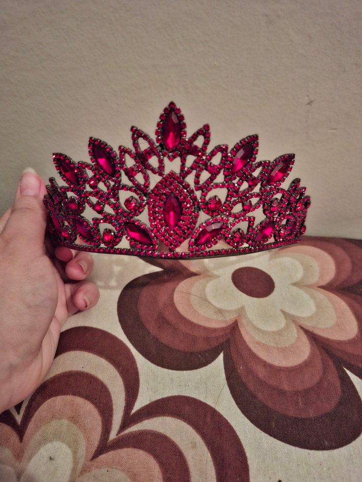 Bordo Payetli Kadın Taç - Görsel 2